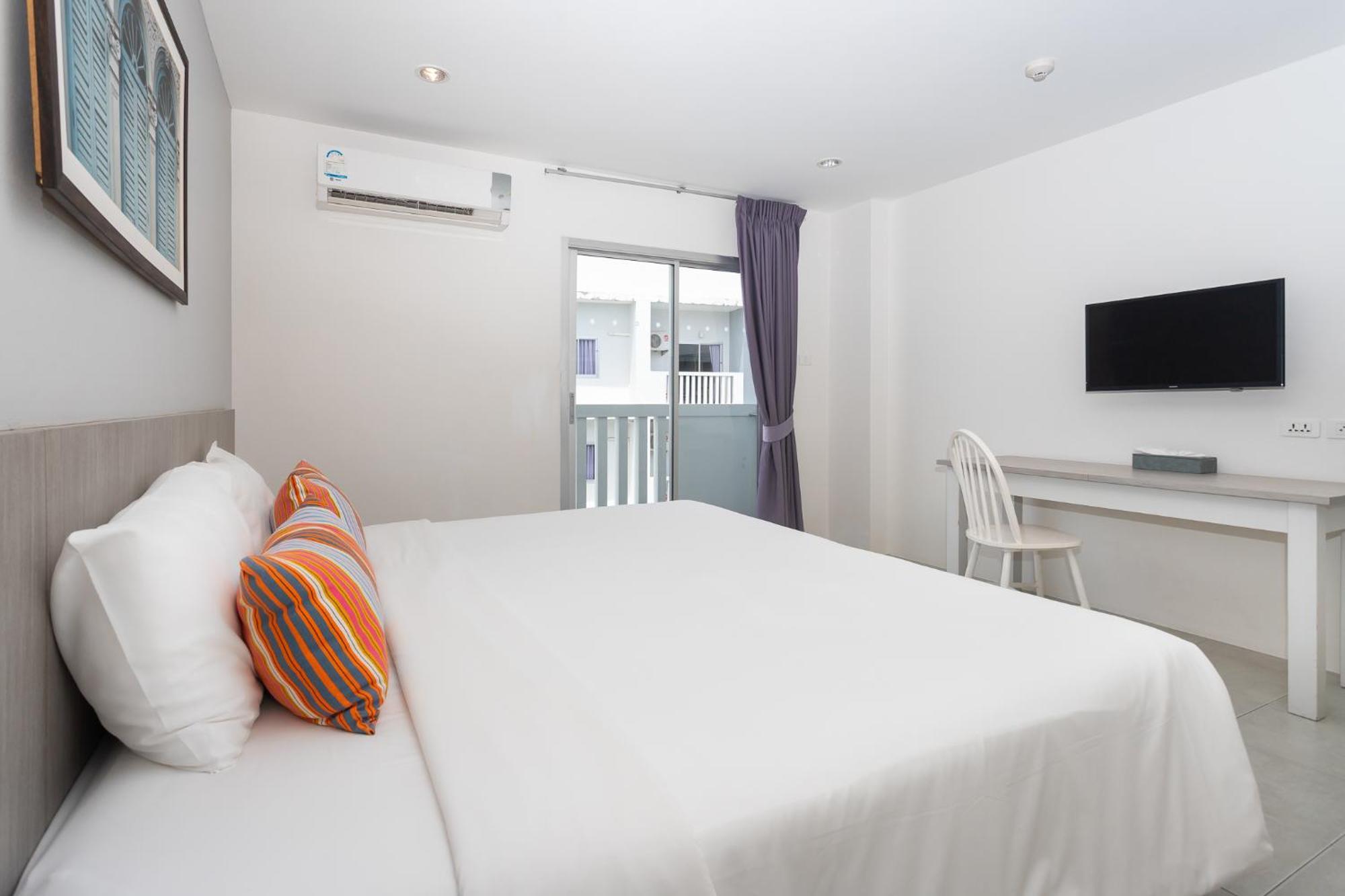 Hotel Recenta Phuket Suanluang Esterno foto