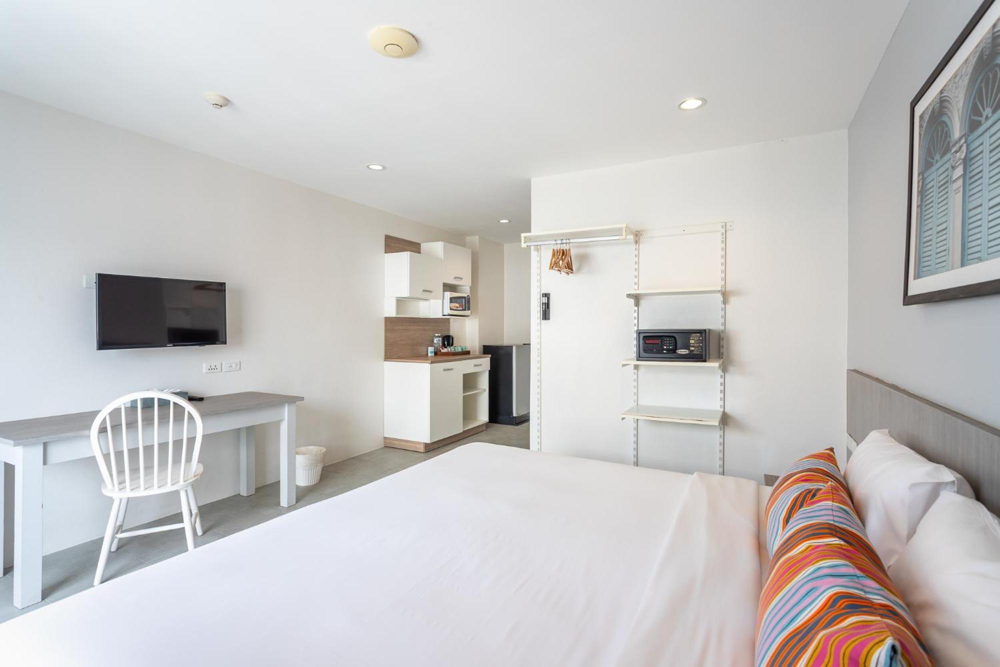 Hotel Recenta Phuket Suanluang Esterno foto