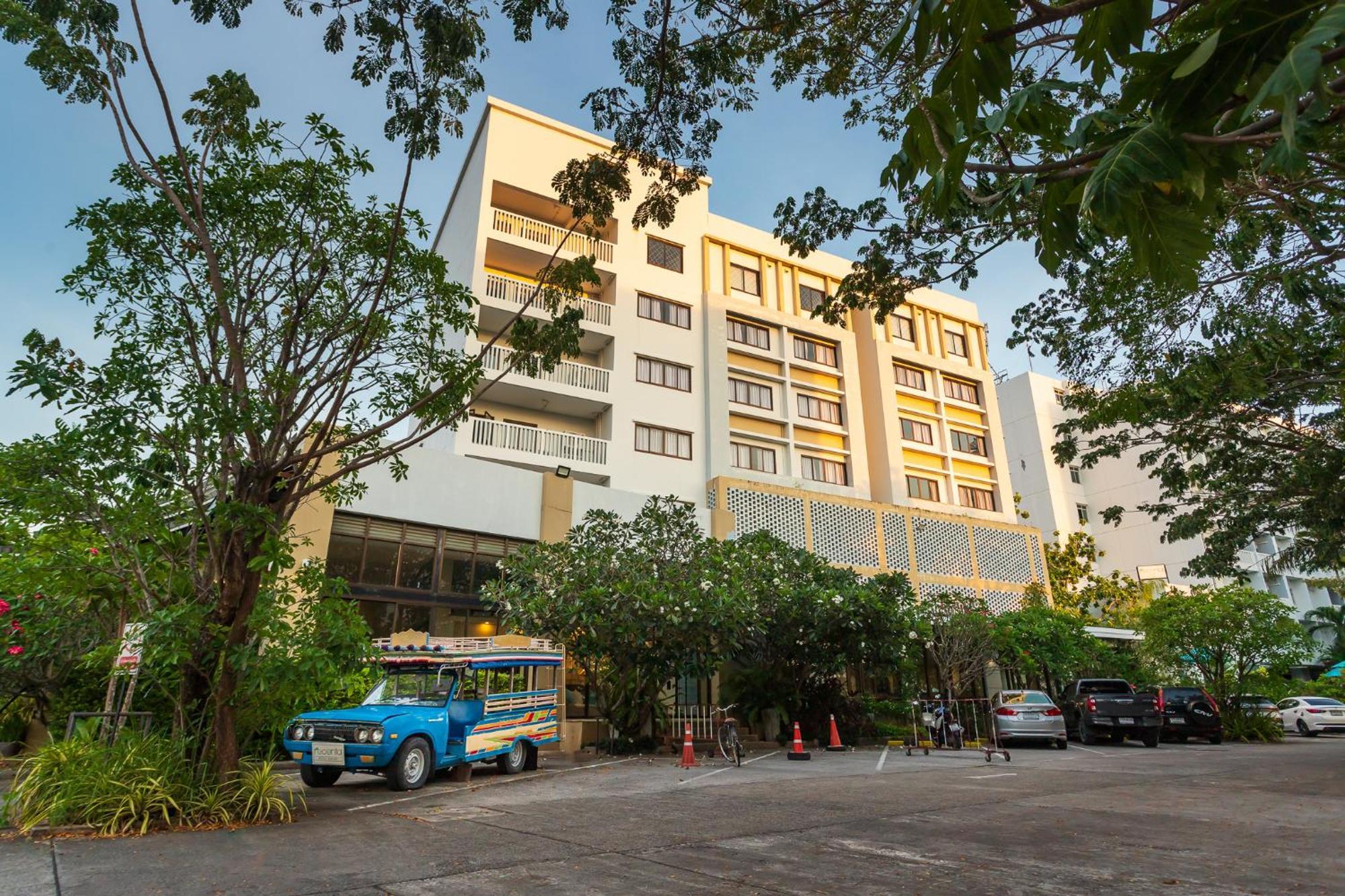 Hotel Recenta Phuket Suanluang Esterno foto